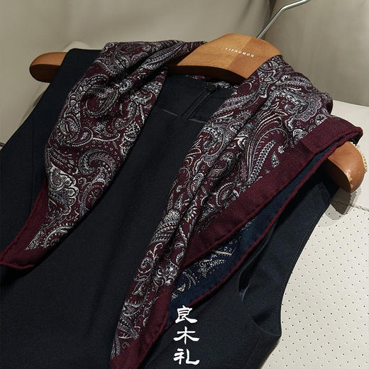 【不退不换】【预售7天】良木礼羊毛丝巾（Q258409） 商品图1