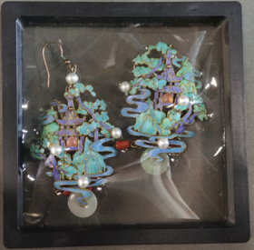 银花丝鎏金点羽耳环