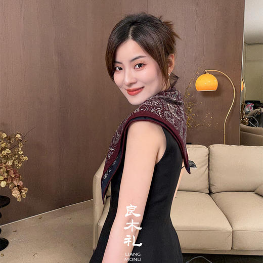 【预售7天】良木礼无袖开叉上衣（Q8156） 商品图1