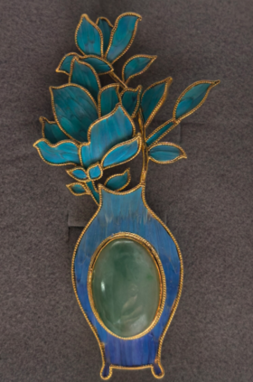 花丝镶嵌（花瓶胸针）  翡翠