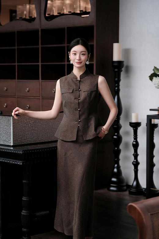 盛唐婧| 轻奢织金香云纱时尚鱼尾裙 商品图3