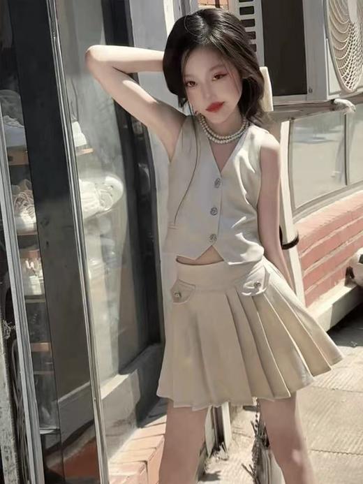 仅限11.11，不参与退【孤品捡漏】G18女童浅米卡棉麻感防走光裙裤-喜出 商品图1