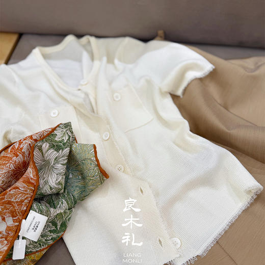 【预售7天】良木礼羊毛圆领开衫（Q2582160） 商品图4