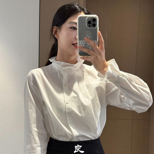 【预售7天】良木礼木耳边衬衫（Q258280） 商品图2