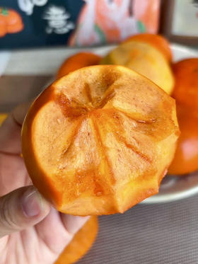 9.9元2斤  巧克力脆柿子