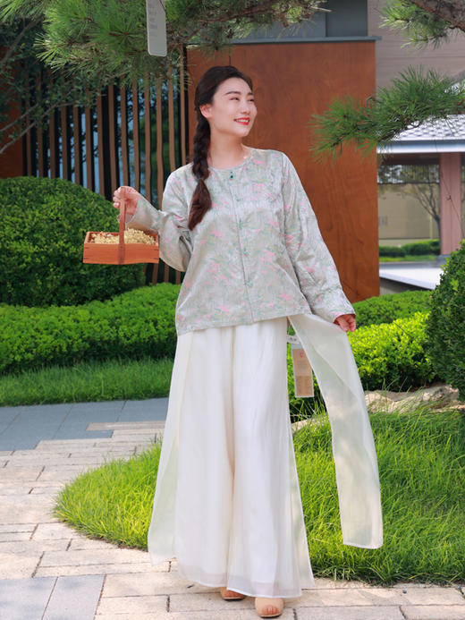 【2026东衣作】新中式衬衫（24710687瓷秘） 商品图3