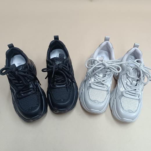 【潮流爆款】西村名物2025年秋季新款厚底轻便时尚带水钻休闲百搭透气老爹鞋运动鞋X25CM31811 商品图1