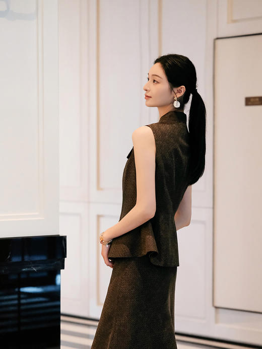 盛唐婧| 轻奢织金香云纱时尚上衣 商品图11