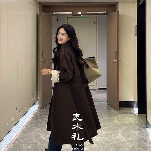 【预售7天】良木礼印花休闲大衣（Q258270） 商品图0