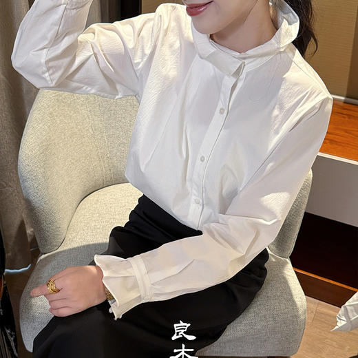 【预售7天】良木礼木耳边衬衫（Q258280） 商品图1