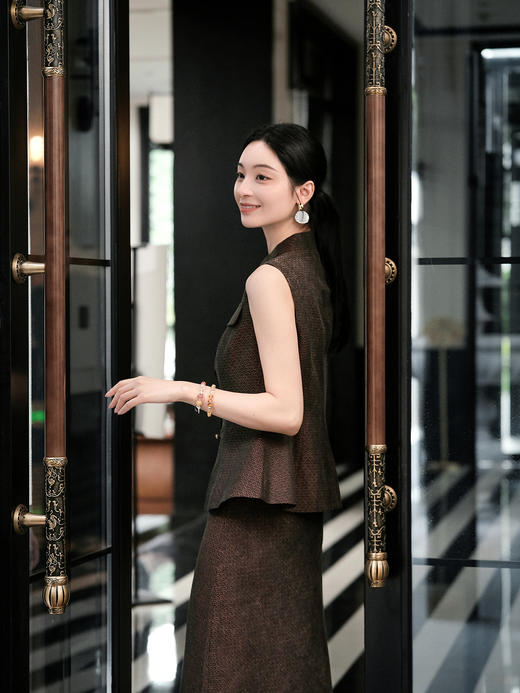 盛唐婧| 轻奢织金香云纱时尚上衣 商品图10