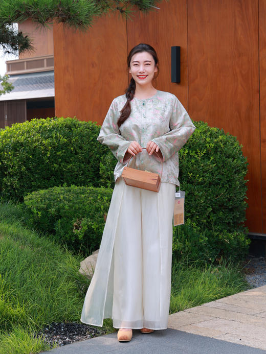 【2026东衣作】新中式衬衫（24710687瓷秘） 商品图0