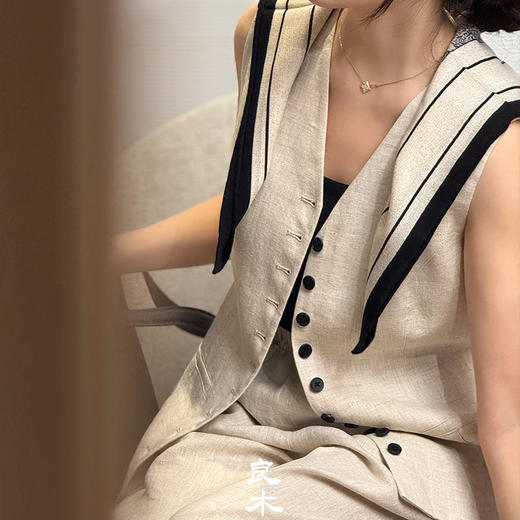 【不退不换】【预售7天】良木礼羊毛丝巾（Q258402） 商品图2