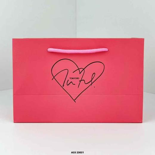 很难得的礼盒，八款经典香型都备齐了  TF香水小样签名版8件套/粉盒 商品图5