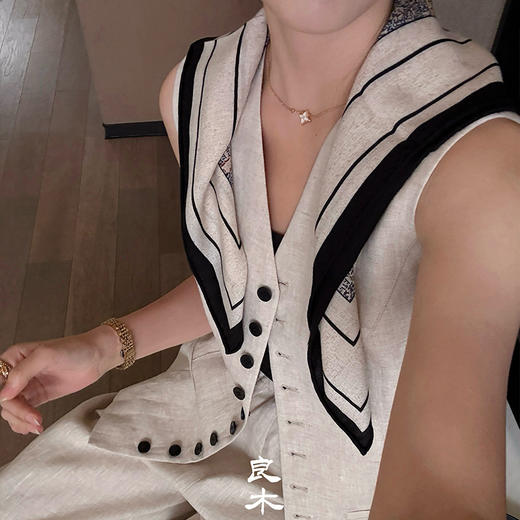 【不退不换】【预售7天】良木礼羊毛丝巾（Q258402） 商品图1