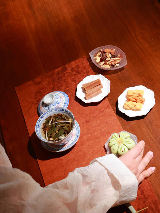 【抖音专属】一枕秋风·中式斜襟小衫（24810903-浅云-结缘款） 商品图4