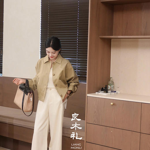 【预售7天】良木礼短款风衣（Q2582152） 商品图2