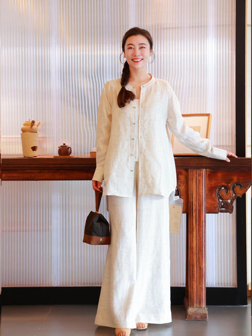 【2026东衣作】新中式衬衣（25810009玉頩-设计师） 商品图0