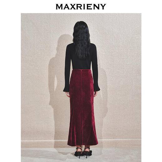 【商场同款】MAXRIENY安哥拉红鱼尾半裙25秋丝绒修身高腰包臀长裙(货号:MS85SK766) 商品图3