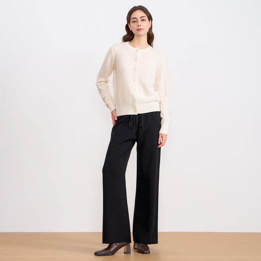 纬漫纪同款不上架-EITIE爱特爱舒适柔软松紧腰高腰直筒显瘦秋冬新款针织裤D2501925 商品图3