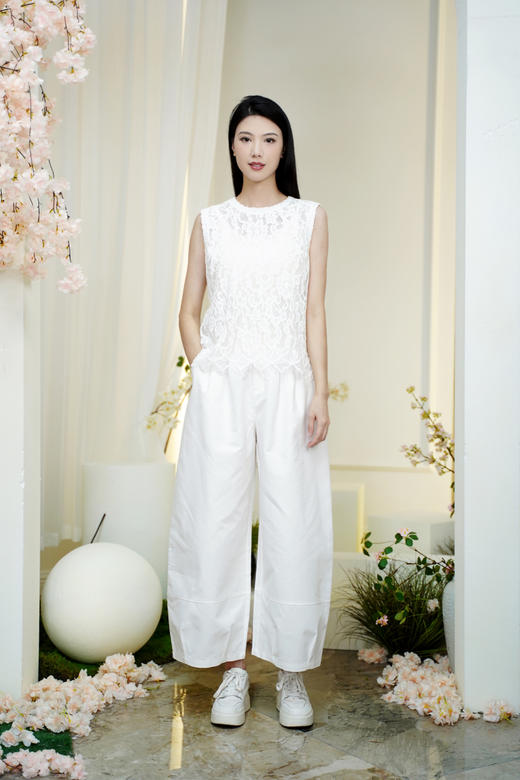 现货 臣禾	重工蕾丝无袖背心	JZ252050121 商品图1