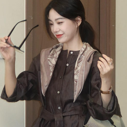 【不退不换】【现货】良木礼羊毛丝巾(Q258406) 商品图0