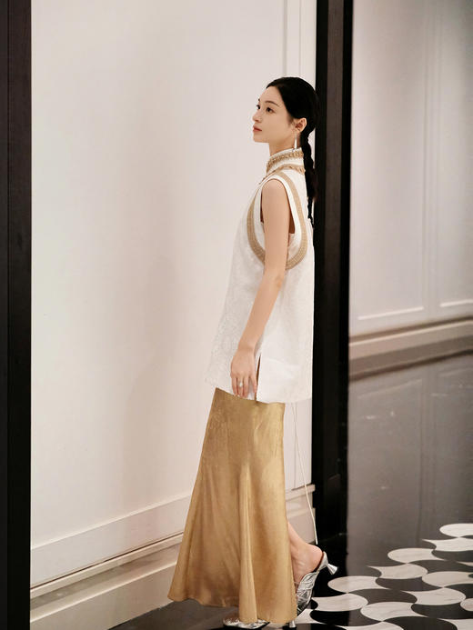 廷前观棠 | 江城雪长款马甲 商品图6