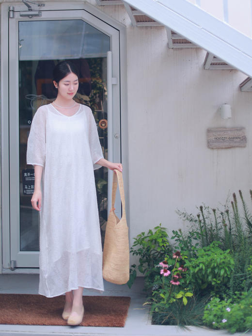 【抖音专属】挚白·新中式连衣裙（25707383B-银白） 商品图4