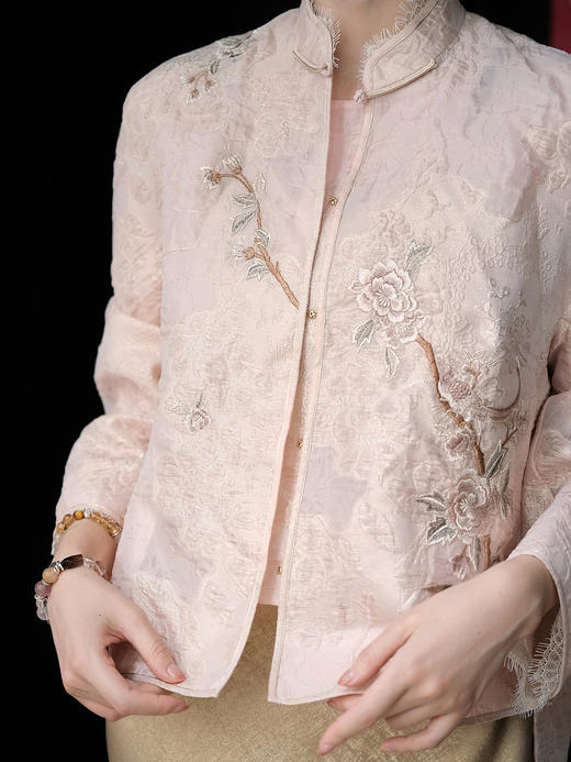 东方境X郭培 | 丹枝聆羽中式上衣 商品图2