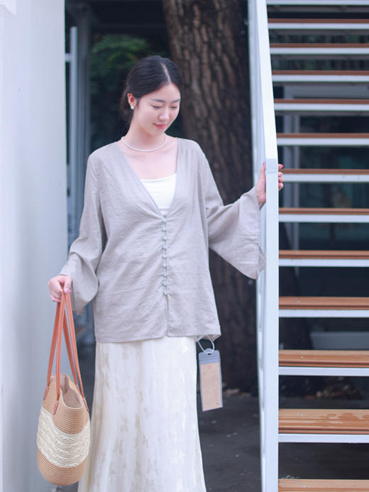 【抖音专属】赤乌·新中式上衣（25710321-霜地） 商品图1