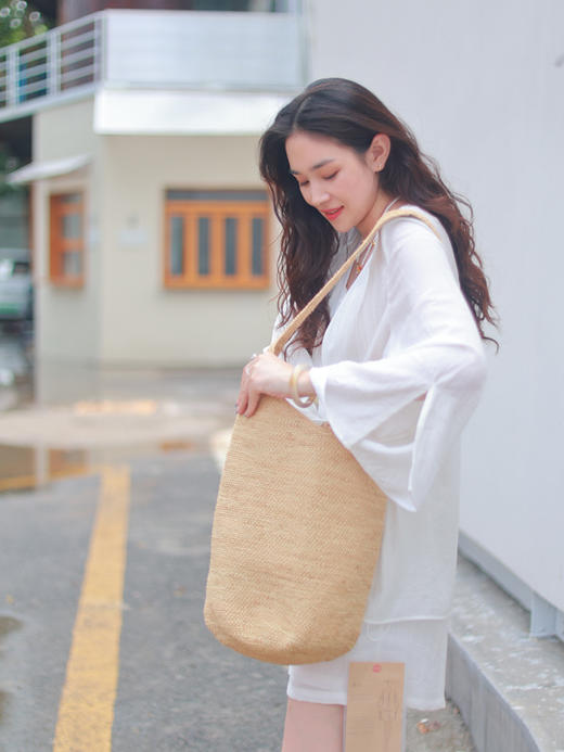 【抖音专属】本心·新中式上衣+短裤（25710321+25709400d-山矾） 商品图3