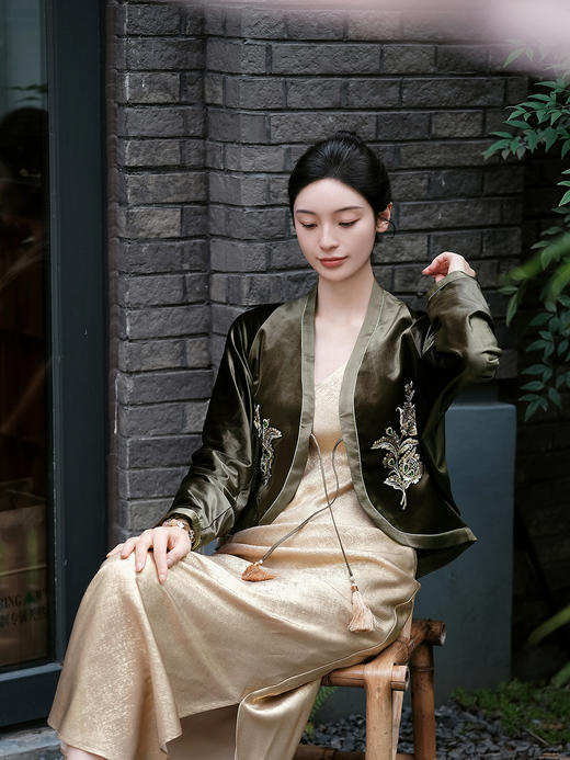 东方境X郭培 | 新中式帝王花刺绣外套 商品图4