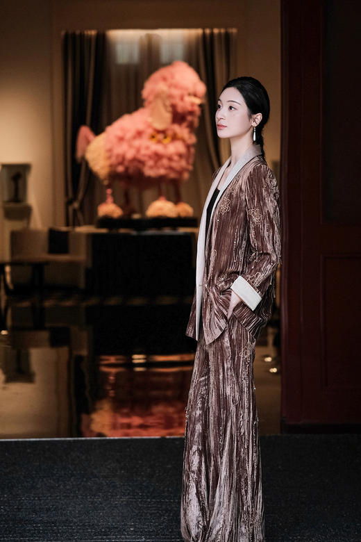 东方境X郭培 | 重工流苏芙蓉花刺绣丝绒西服上衣 商品图6