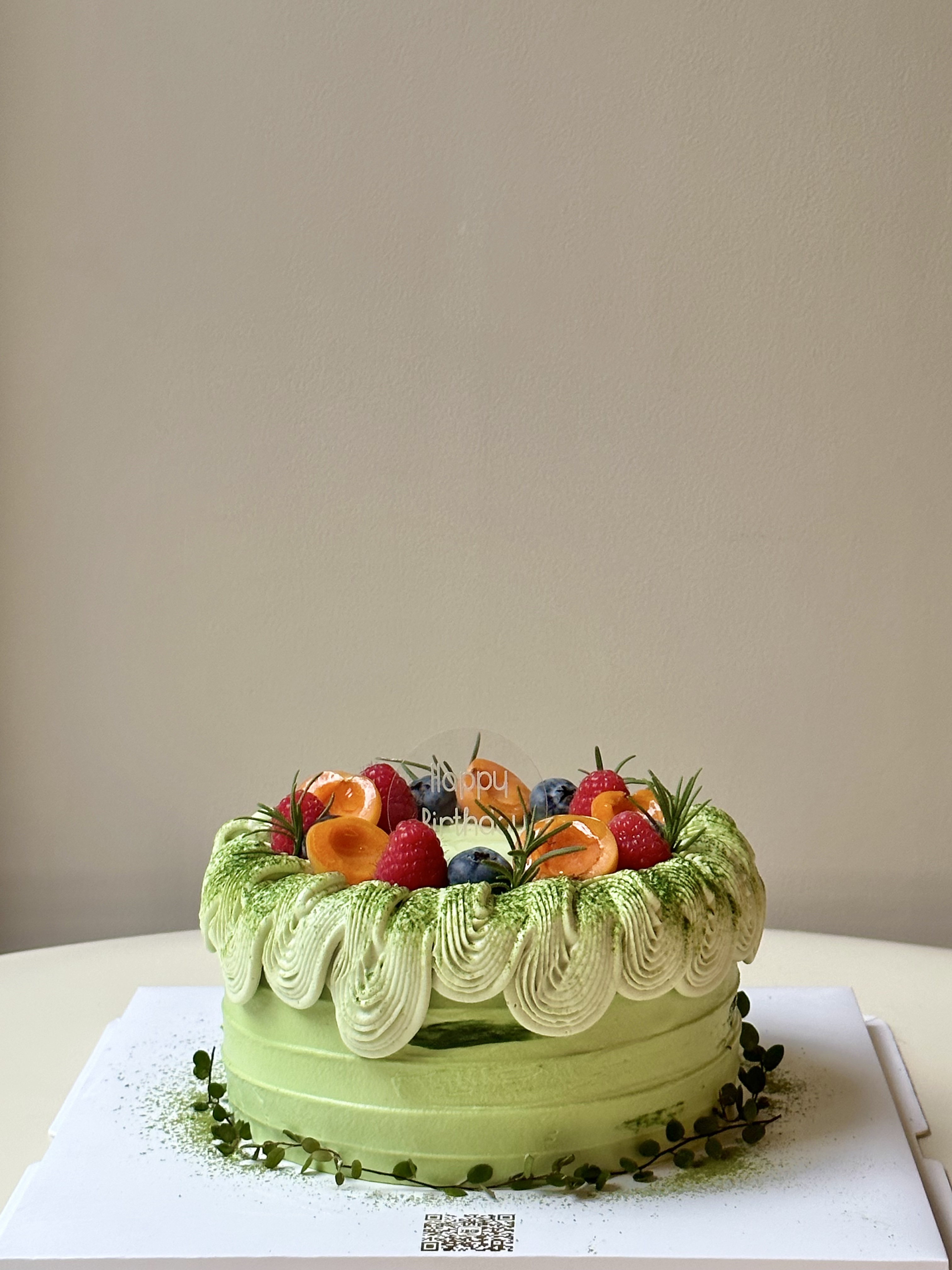 「四月限定」开心果树莓巧克力蛋糕