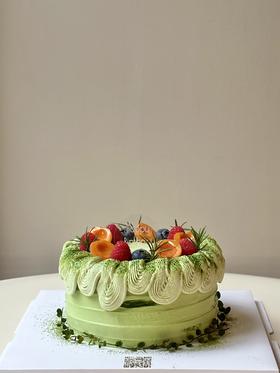 「四月限定」开心果树莓巧克力蛋糕