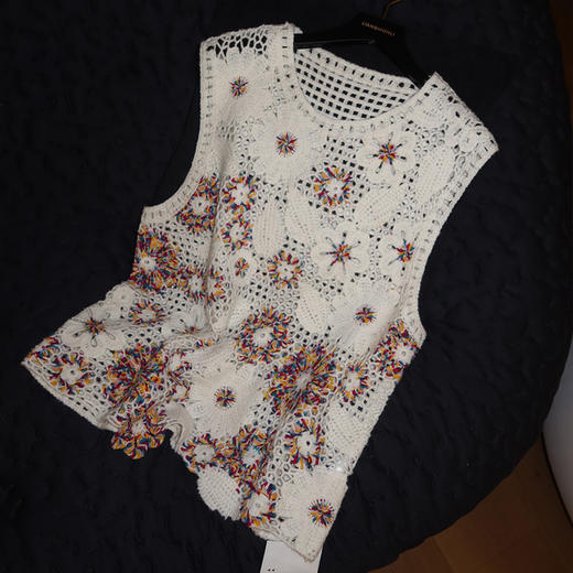 【预售7天】良木礼羊绒镂空背心（Q2584205F） 商品图0