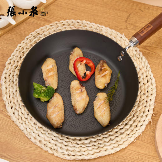 张小泉锤纹精铁煎锅C32850100 商品图4