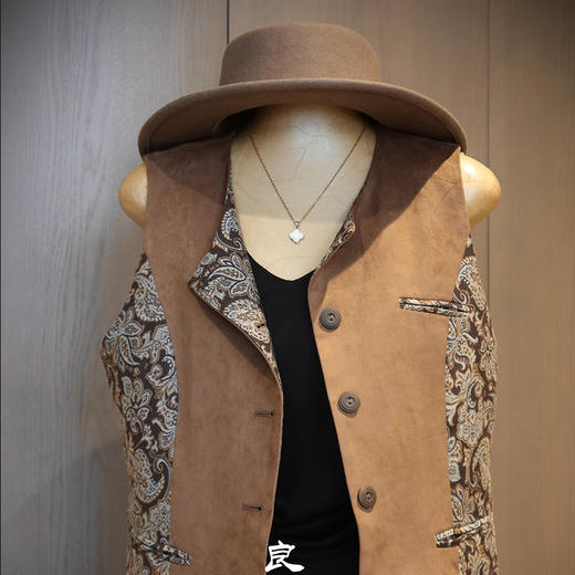 【预售7天】良木礼系带印花马甲（Q258459） 商品图1