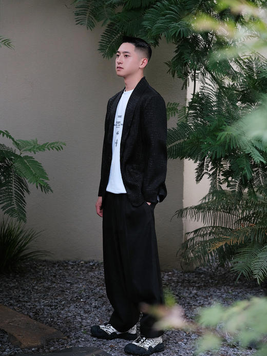 盛唐婧 | 香云纱鳄鱼纹修身男西装外套 商品图5