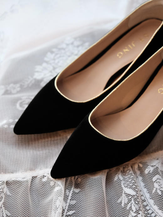 盛唐婧 | 墨阑-真丝丝绒高跟鞋(特殊商品不退不换)-[特价品] 商品图4