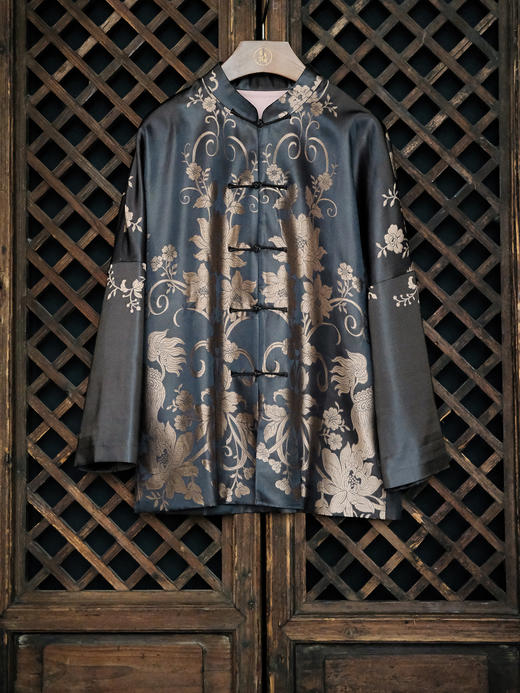 盛唐婧 | 新中式老缎香槟灰对襟外套 商品图0