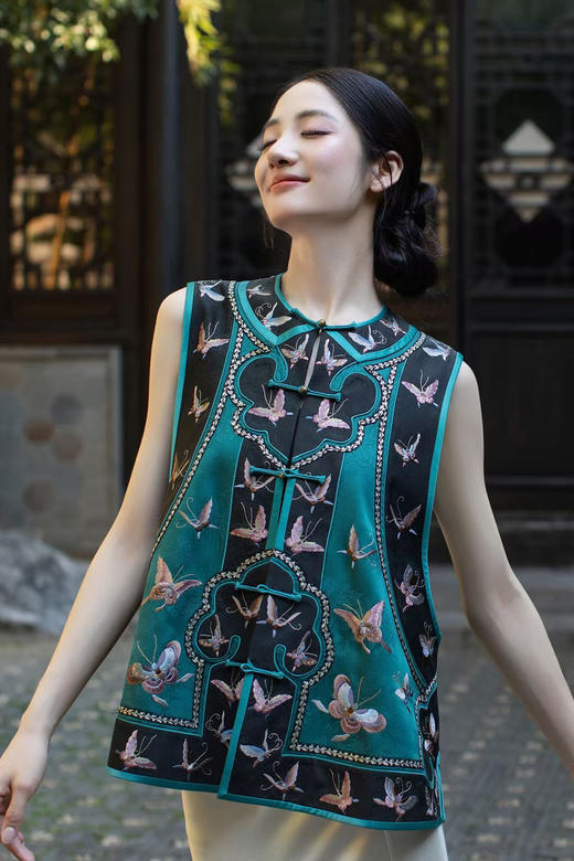 盛唐牡丹盛奢系列 | 手推绣如意蝴蝶马甲-孔雀绿 商品图0