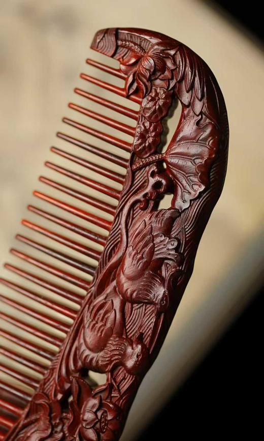 精雕鸳鸯戏水°紫檀木梳 商品图6