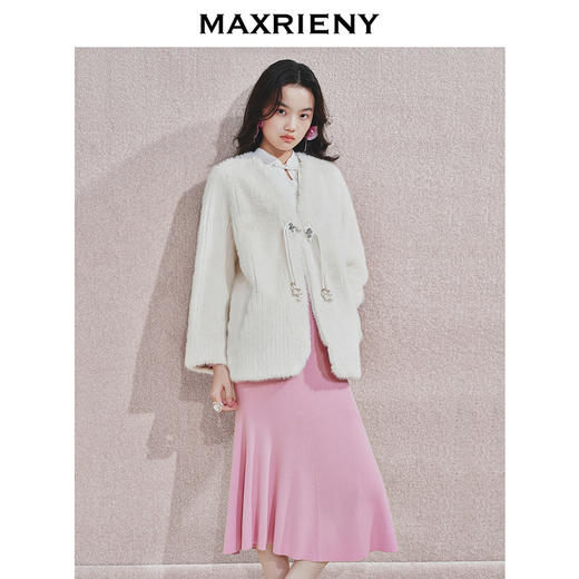 MAXRIENY贵雅中式外套盘扣流苏设计24冬新款女装高级气质感开衫(货号:MS85JA537) 商品图3