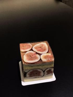 焙茶满满无花果切块