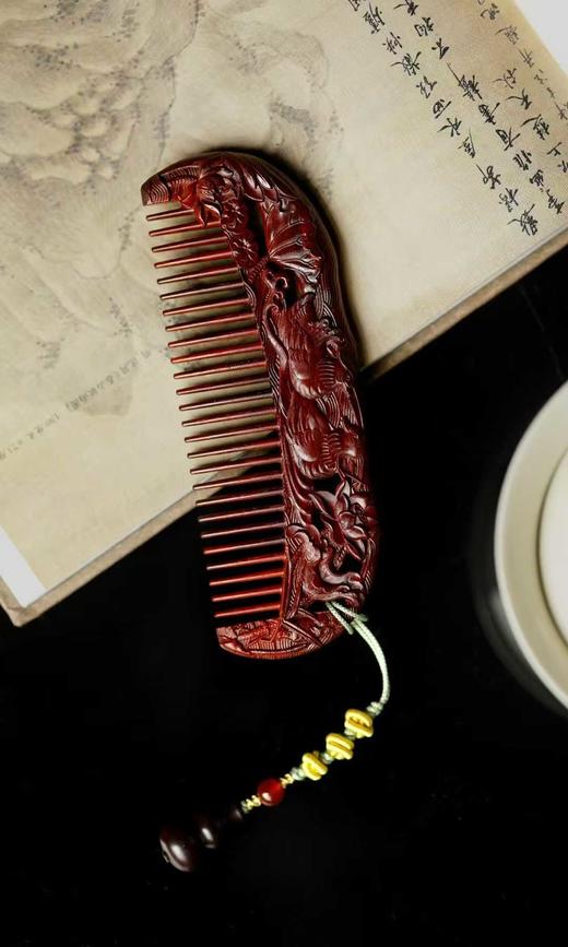 精雕鸳鸯戏水°紫檀木梳 商品图1