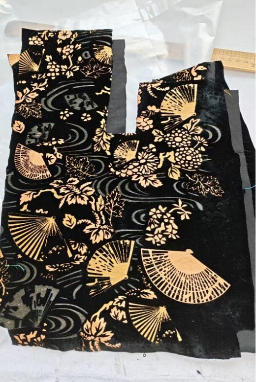 盛唐牡丹| 真丝丝绒串珠手拿包 商品图0