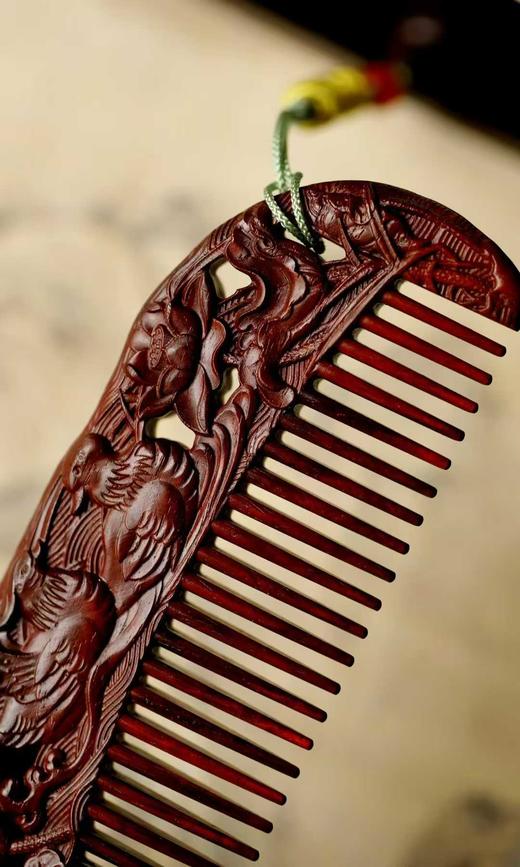 精雕鸳鸯戏水°紫檀木梳 商品图7