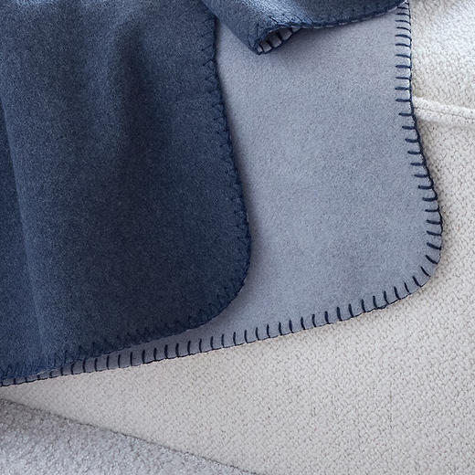 【分仓直发包邮】BOSS靠垫家居毯两件套（灰蓝）HBKD-005 商品图4