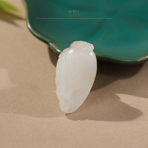 新疆国玉盟世玉羊脂玉挂件(花草)【带证书·顺丰物流】 商品图0